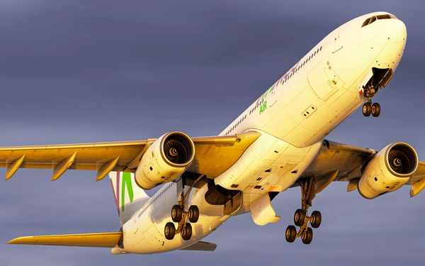 AeroGenesis Airbus A330-300 Taking Off from EGLL - X-Plane 12 screenshot by Kipetio