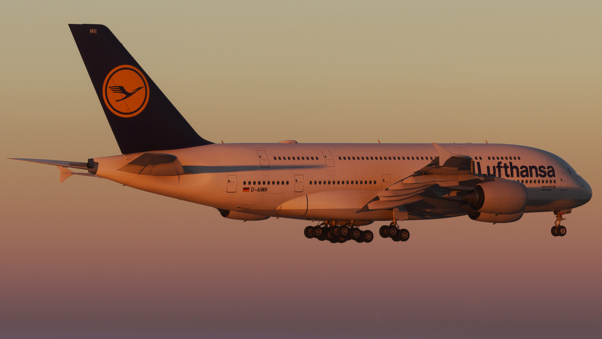iniBuilds A380 Airliner Landing at OMDB